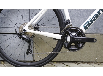 Bianchi Sprint Shimano 105 mech.12sp Disc White Blue Purple  2026